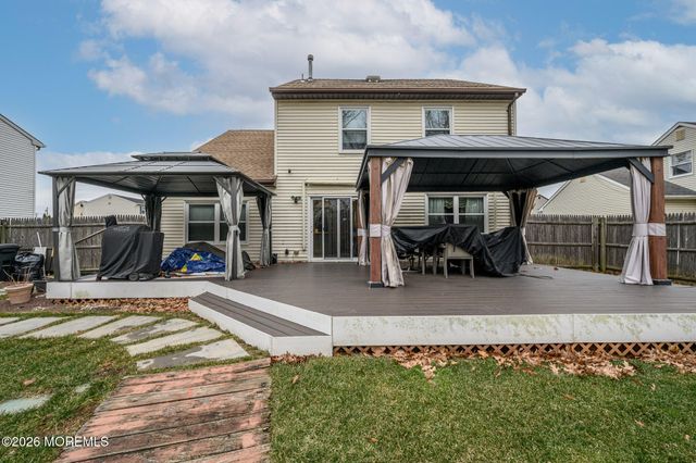 285 Nathan Court, Cliffwood, NJ 07721