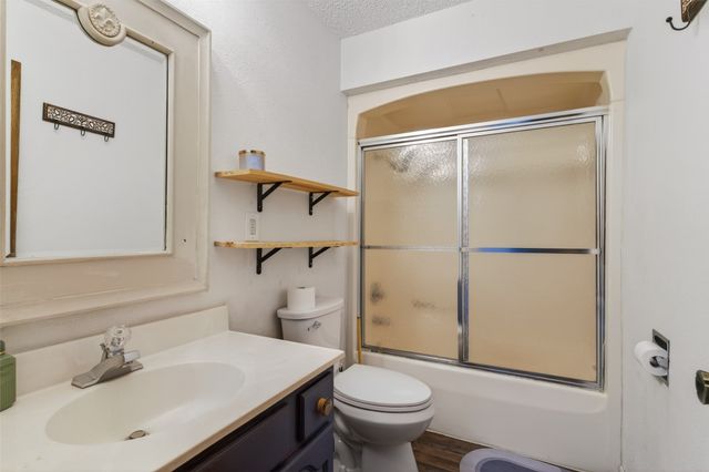 3800 SE 25th Court, Des Moines, IA 50320