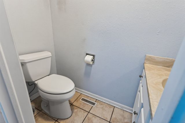 3800 SE 25th Court, Des Moines, IA 50320