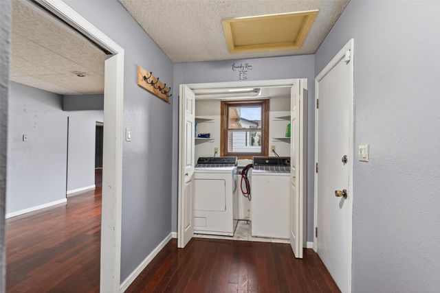 3800 SE 25th Court, Des Moines, IA 50320