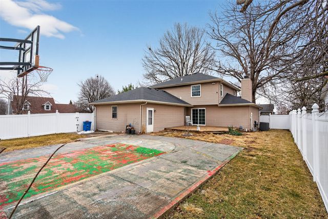 3800 SE 25th Court, Des Moines, IA 50320