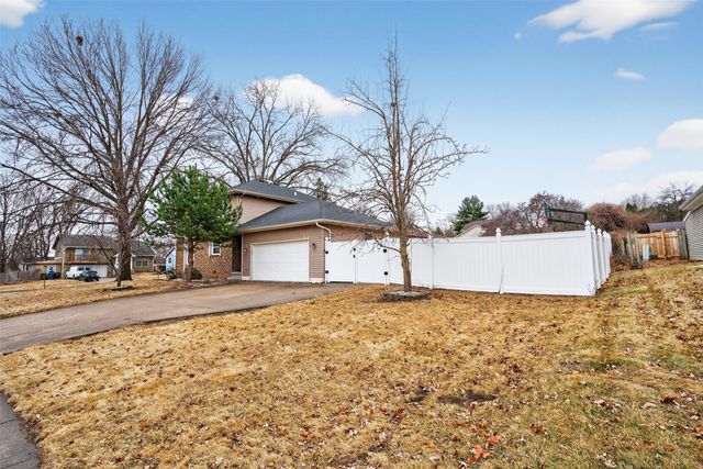 3800 SE 25th Court, Des Moines, IA 50320