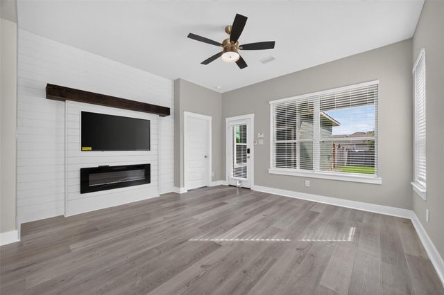 18410 Central Creek Drive Drive, Cypress, TX 77433