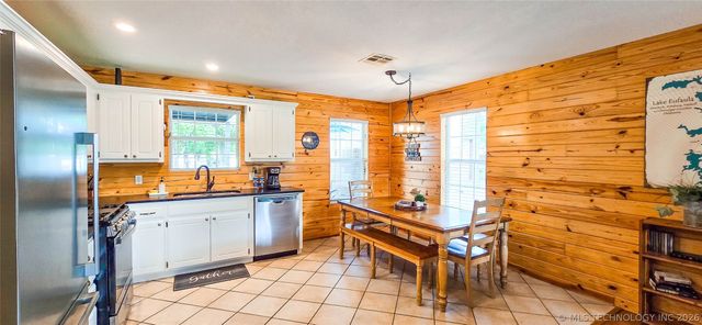 56 Delaware Street, Eufaula, OK 74432