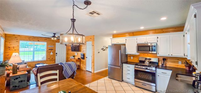 56 Delaware Street, Eufaula, OK 74432