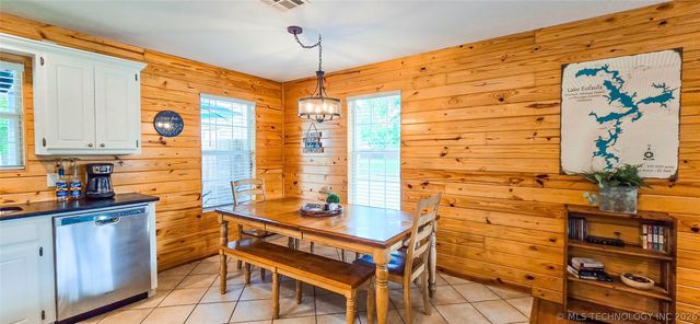 56 Delaware Street, Eufaula, OK 74432