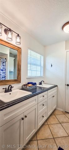 56 Delaware Street, Eufaula, OK 74432