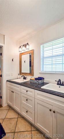 56 Delaware Street, Eufaula, OK 74432