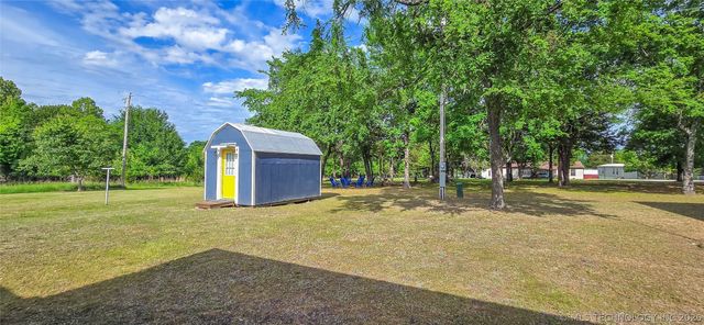 56 Delaware Street, Eufaula, OK 74432