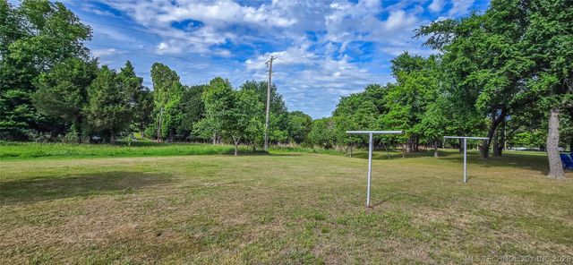 56 Delaware Street, Eufaula, OK 74432