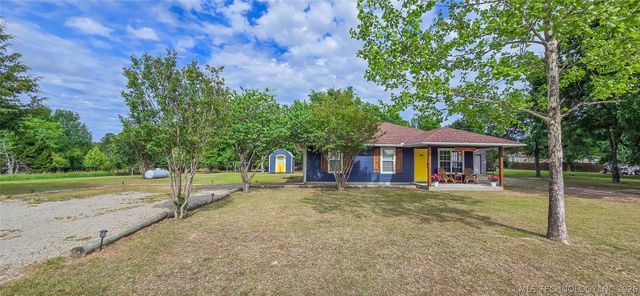 56 Delaware Street, Eufaula, OK 74432