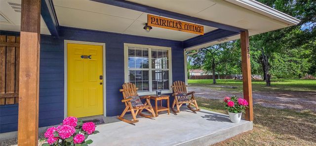 56 Delaware Street, Eufaula, OK 74432
