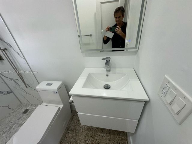 417 SE 14th Court 1, Fort Lauderdale, FL 33316