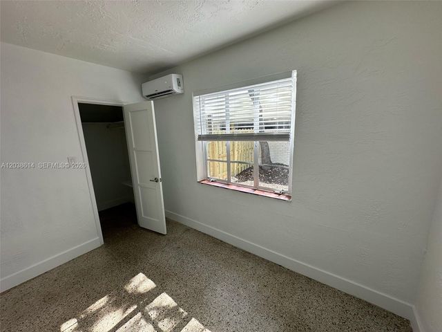 417 SE 14th Court 1, Fort Lauderdale, FL 33316