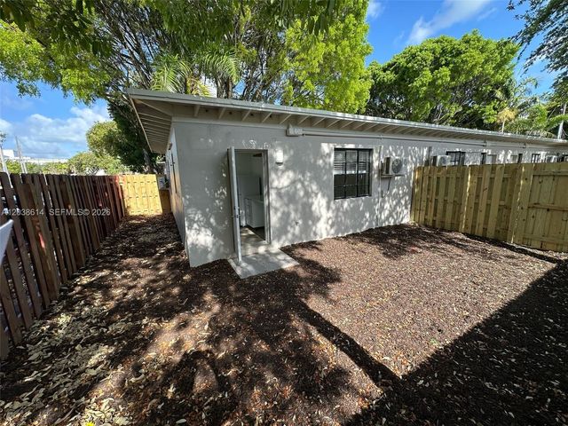 417 SE 14th Court 1, Fort Lauderdale, FL 33316