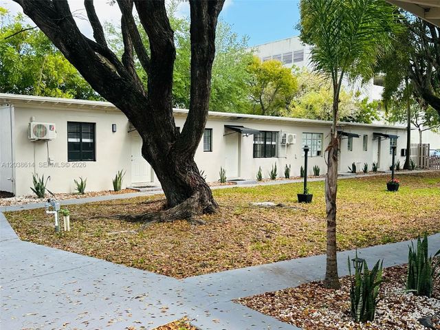 417 SE 14th Court 1, Fort Lauderdale, FL 33316