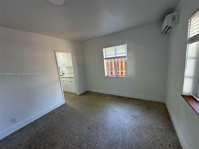 417 SE 14th Court 1, Fort Lauderdale, FL 33316