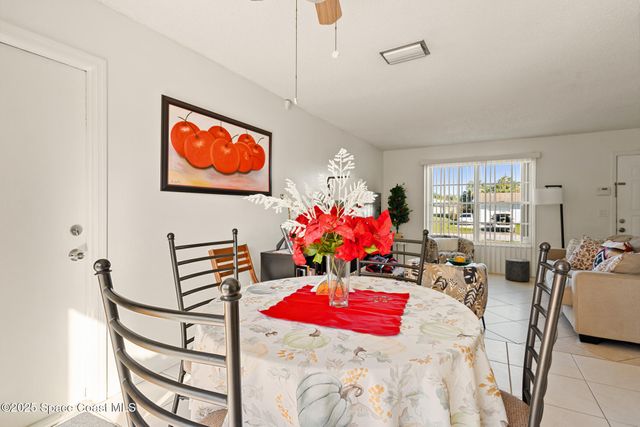 955 Dolphin Avenue, Sebastian, FL 32958