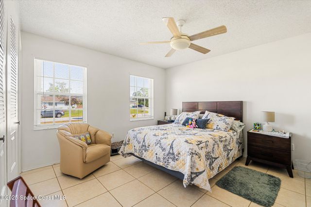 955 Dolphin Avenue, Sebastian, FL 32958