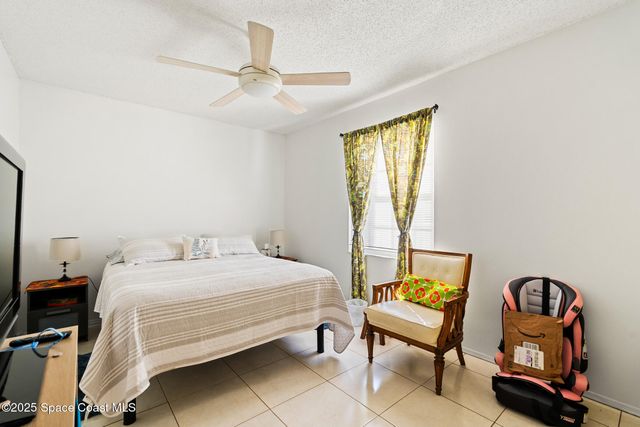 955 Dolphin Avenue, Sebastian, FL 32958
