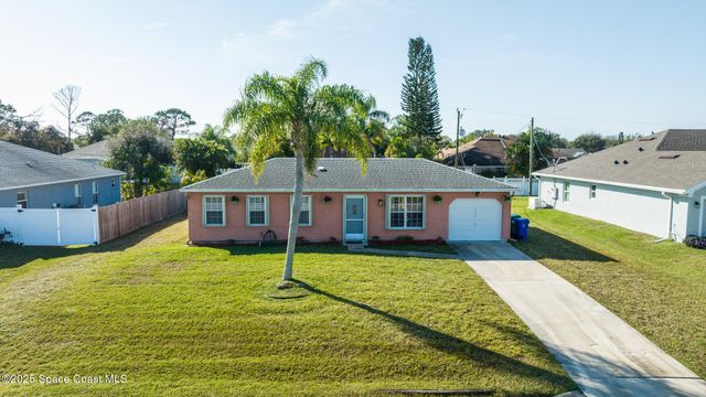 955 Dolphin Avenue, Sebastian, FL 32958
