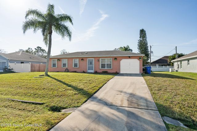 955 Dolphin Avenue, Sebastian, FL 32958