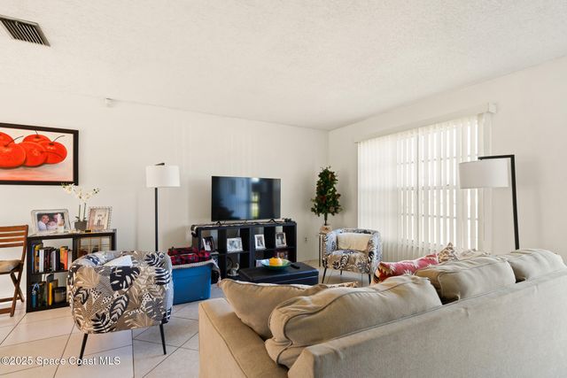 955 Dolphin Avenue, Sebastian, FL 32958