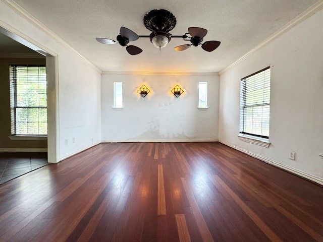 2414 Brandon Street, Dallas, TX 75211