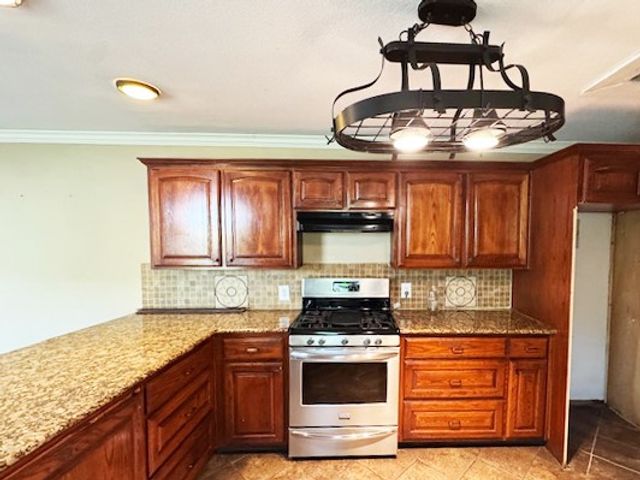 2414 Brandon Street, Dallas, TX 75211