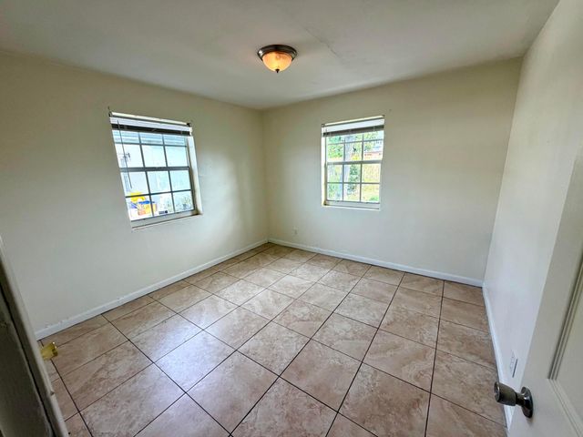 1061 W 4TH Street, Riviera Beach, FL 33404