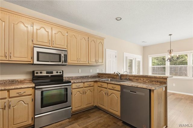 11400 Saint James, Northport, AL 35475