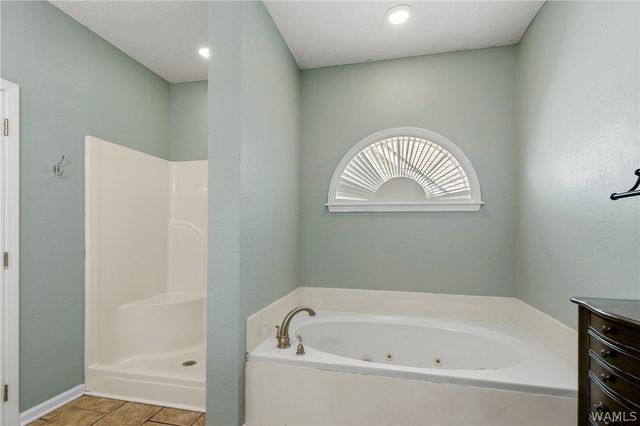 11400 Saint James, Northport, AL 35475
