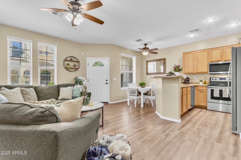 6710 E UNIVERSITY Drive 118, Mesa, AZ 85205