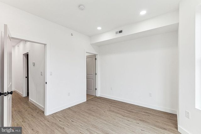 2224 N HOWARD ST, Philadelphia, PA 19133