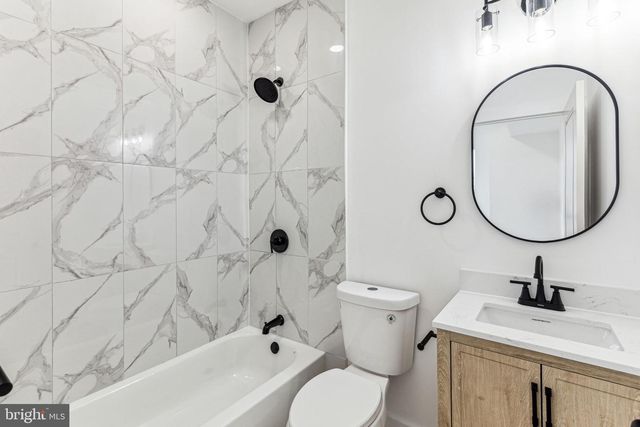 2224 N HOWARD ST, Philadelphia, PA 19133