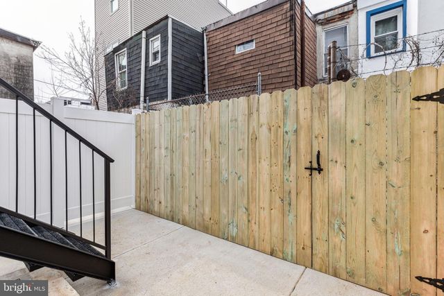 2224 N HOWARD ST, Philadelphia, PA 19133