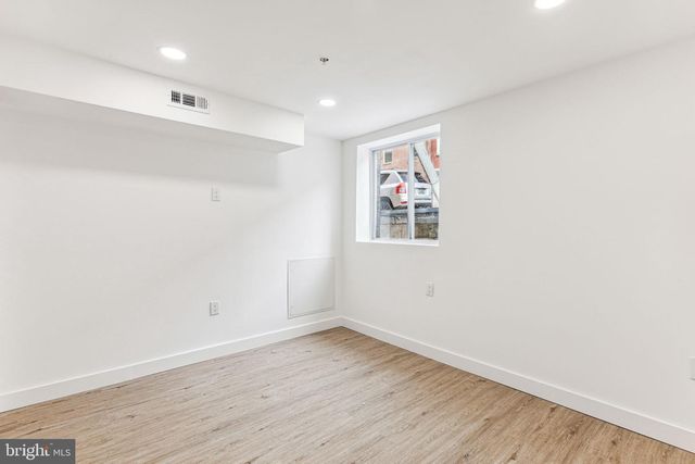 2224 N HOWARD ST, Philadelphia, PA 19133