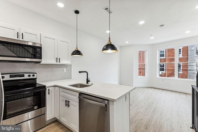 2224 N HOWARD ST, Philadelphia, PA 19133