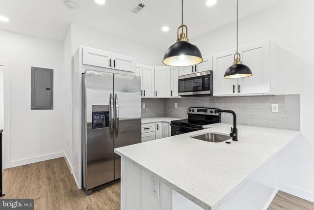2224 N HOWARD ST, Philadelphia, PA 19133