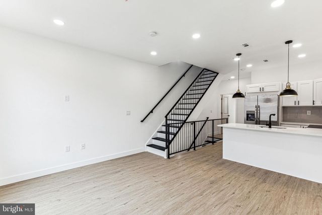 2224 N HOWARD ST, Philadelphia, PA 19133