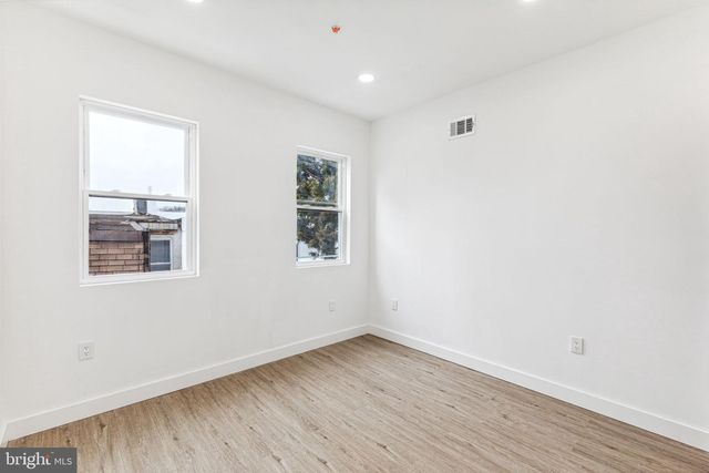 2224 N HOWARD ST, Philadelphia, PA 19133