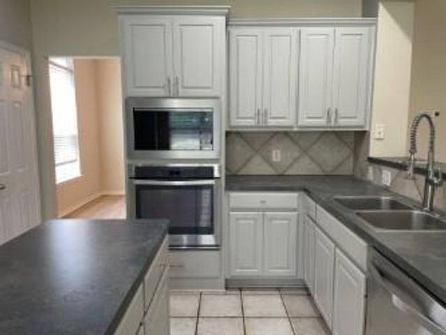 2303 Kristen LN, Cedar Park, TX 78613