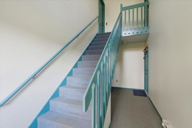 96 Twin Oaks Terrace, South Burlington, VT 05403