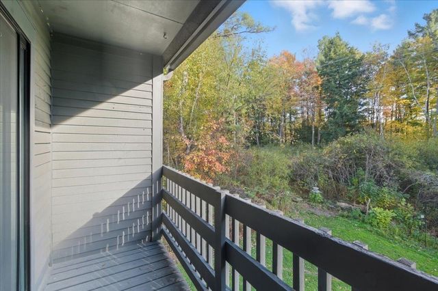 96 Twin Oaks Terrace, South Burlington, VT 05403