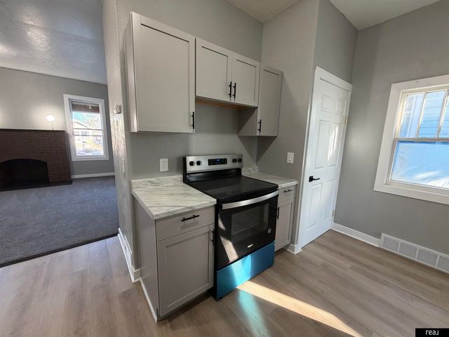 5334 N 27 Avenue, Omaha, NE 68111