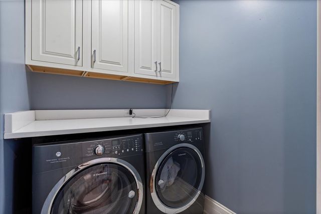 2225 W School Street, Chicago, IL 60618