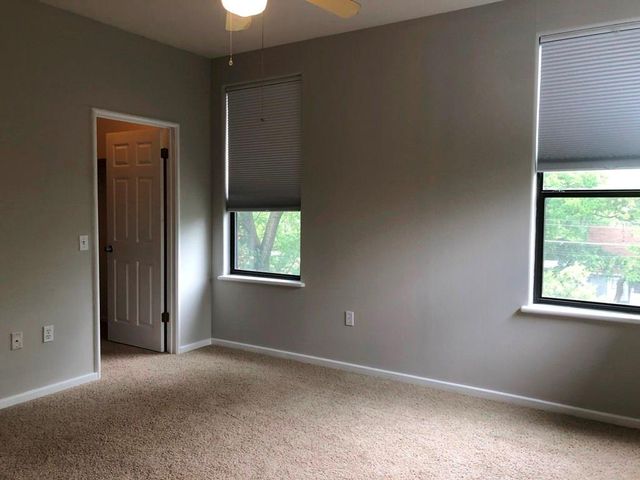 2202 East Side DR, Austin, TX 78704