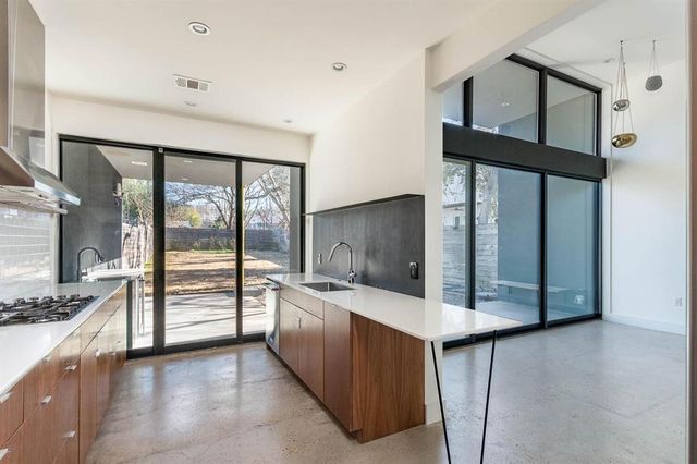 3305 Garden Villa LN B, Austin, TX 78704