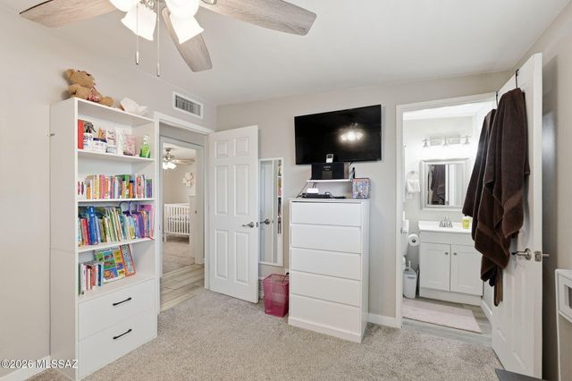 627 W Acadia Drive, Tucson, AZ 85756
