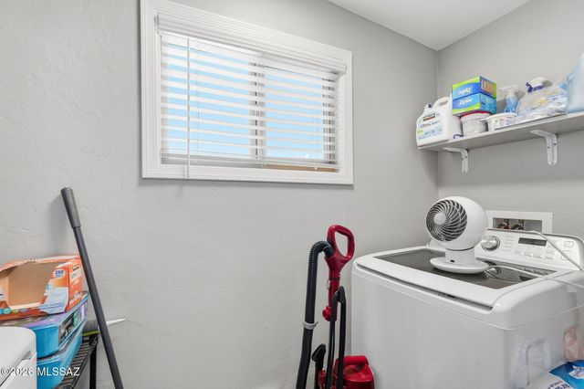627 W Acadia Drive, Tucson, AZ 85756